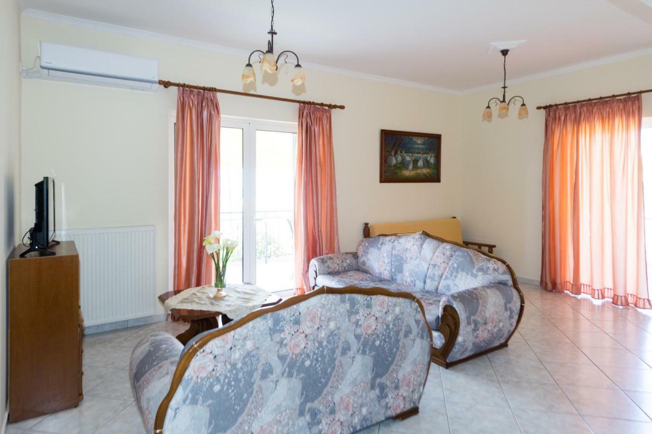 Vithos Apartment Kalamata Exterior photo