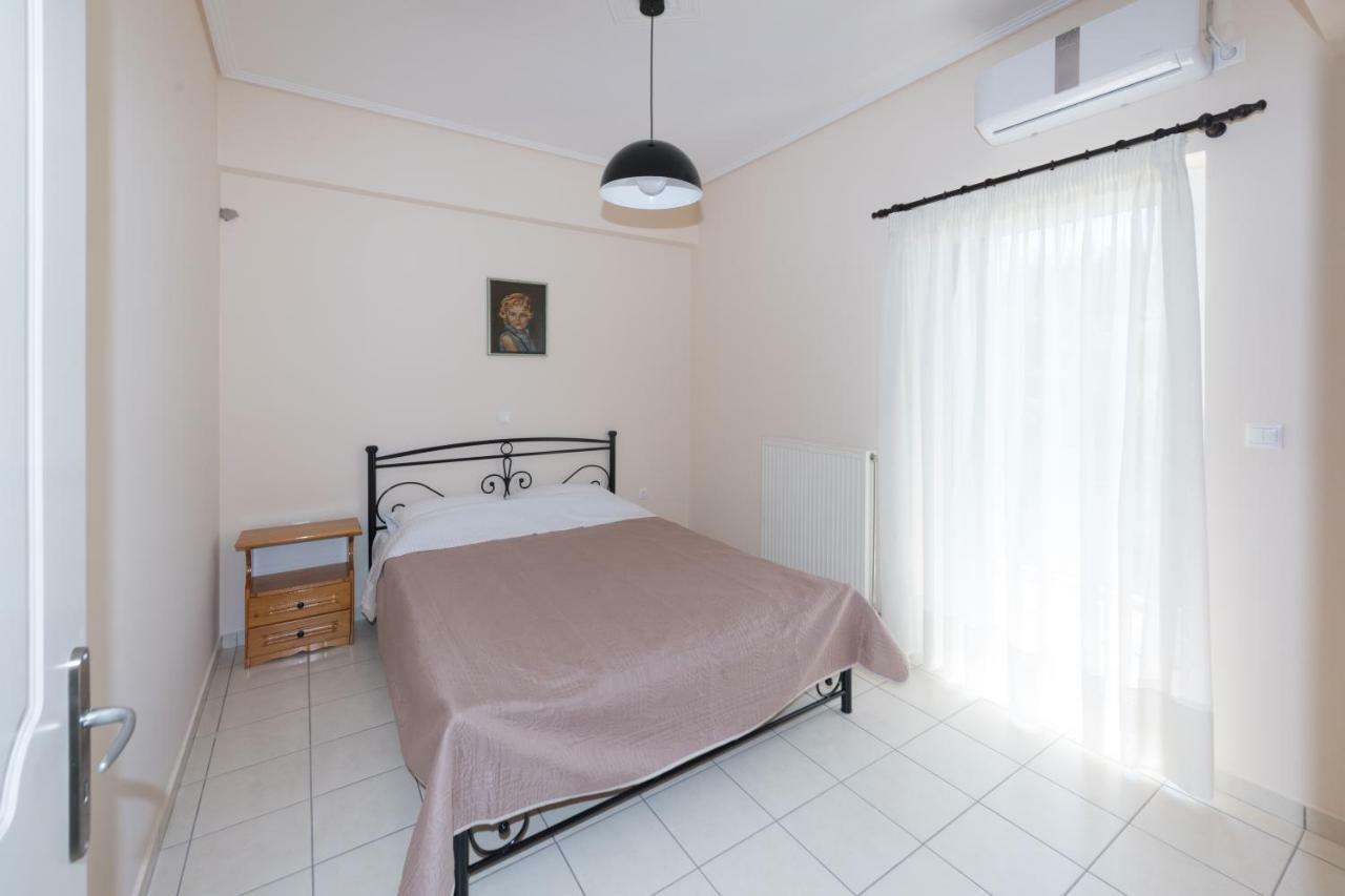 Vithos Apartment Kalamata Exterior photo